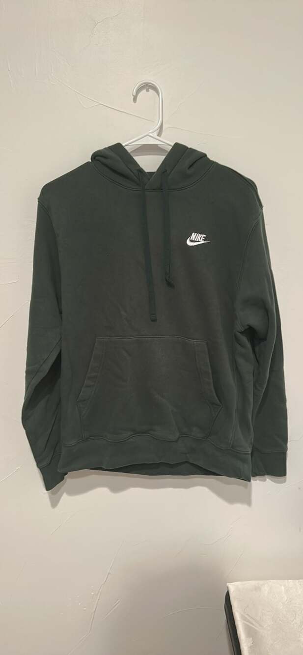 Nike Club Fleece Pullover Hoodie in Dark Green, Size S, Made in Sri Lanka